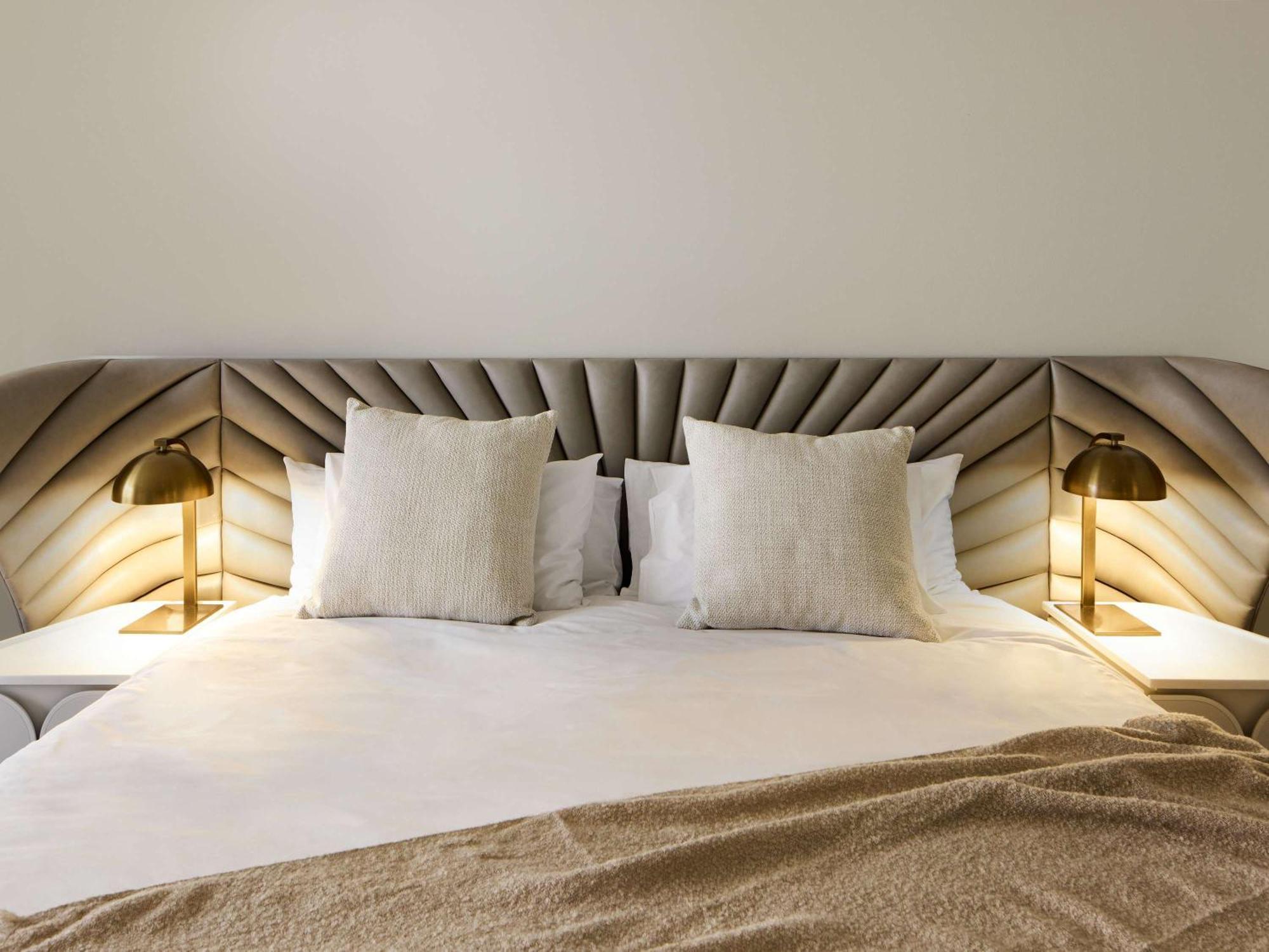 The Playford Adelaide - Mgallery Экстерьер фото A bed with a headboard